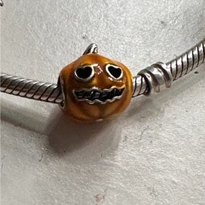 pandora pumpkin charm